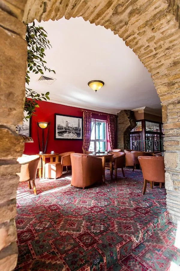 Sheldon Park Hotel And Leisure Club Dublino 3*,